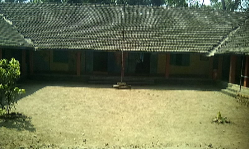 പ്രമാണം:32202-school.jpg