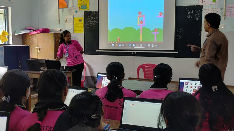 പ്രമാണം:42085 camp25 2.jpg