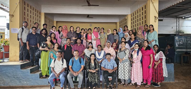 പ്രമാണം:Drcmlp tb std9 18.jpg