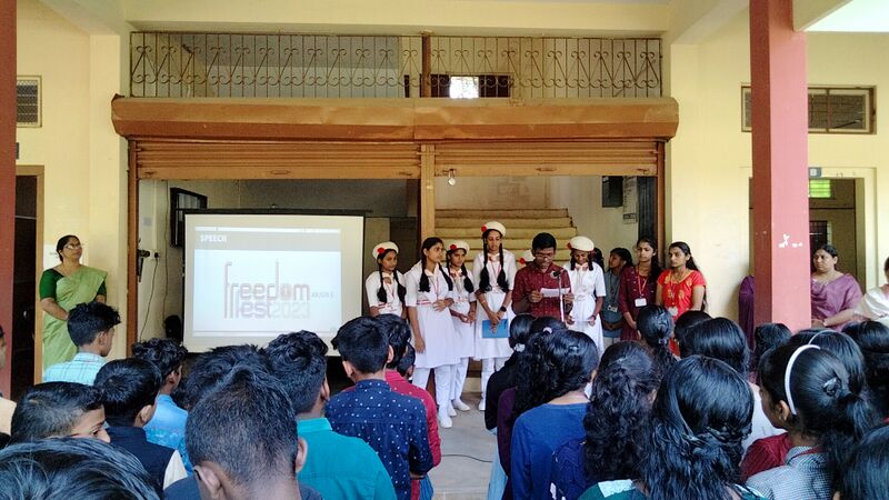 പ്രമാണം:Savhs freedom fest.jpg