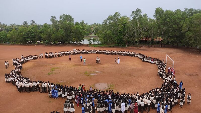 പ്രമാണം:12024 chandradinam23 2.jpeg