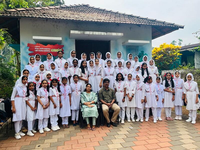 പ്രമാണം:16462 jrc unit kvk.jpeg