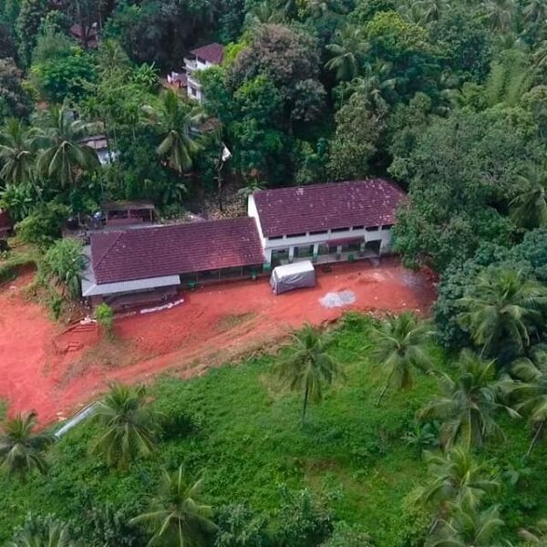 പ്രമാണം:18616 school.jpg