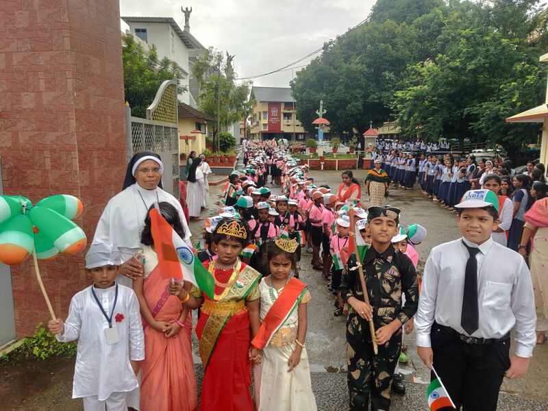 പ്രമാണം:31521 indepedence day .jpg