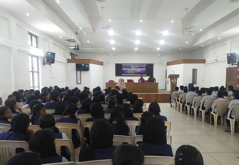 പ്രമാണം:41101 TKMHSS Vidyarangam club (4).jpg