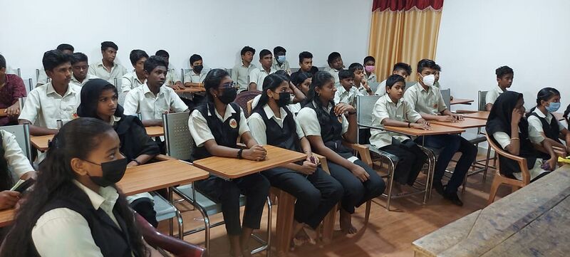 പ്രമാണം:42003 yip2.jpeg