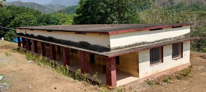 പ്രമാണം:GVHSS ACHENCOVIL .jpg