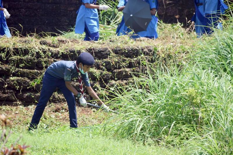 പ്രമാണം:Kadambur scout18.jpg