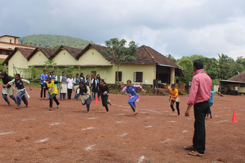 പ്രമാണം:11051 ANNUVALSPORTSMEET202511.jpg