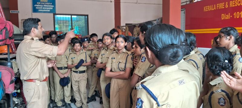 പ്രമാണം:12017 spc2025 4.jpeg