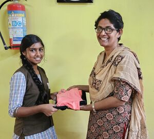 13085 lkuniform1.jpg