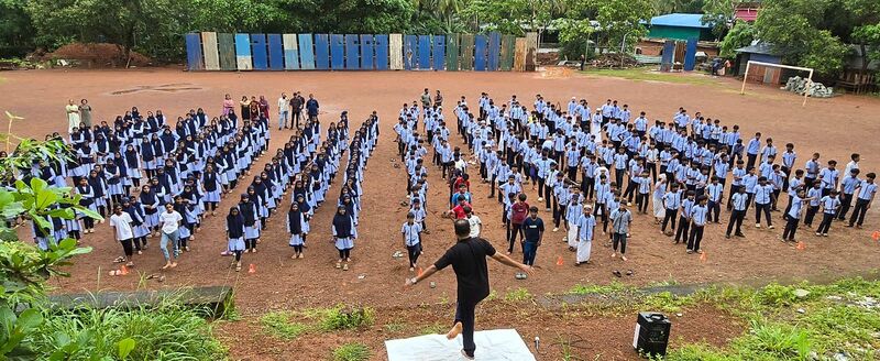 പ്രമാണം:19010 25-26 27.jpg