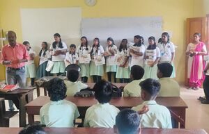 34013LK NEWS Paper 25b.jpg