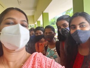 4.വീണ്ടും സ്ക്കൂളിലേയ്ക്ക്.jpg