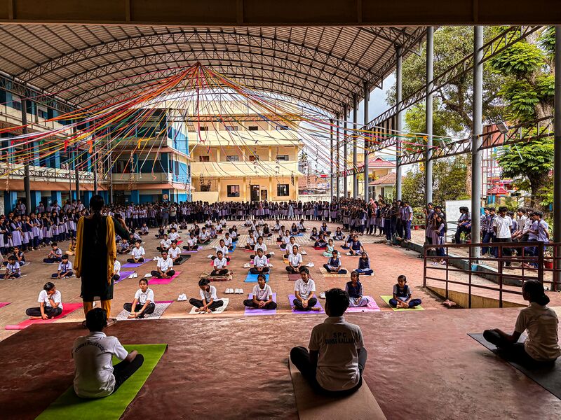 പ്രമാണം:42071 YOGA DAY-2025(2).jpg