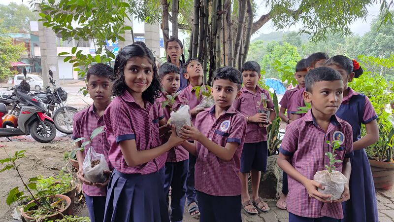 പ്രമാണം:42085 changathi 10.jpg