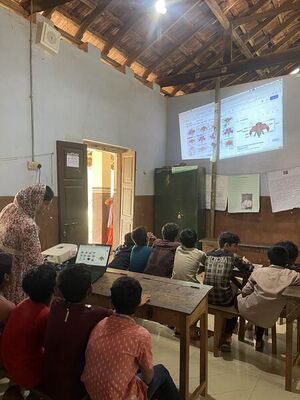 450px-21899 hitech.school.jpg