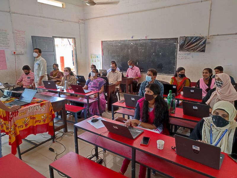 പ്രമാണം:Kgd 12550 01.jpg