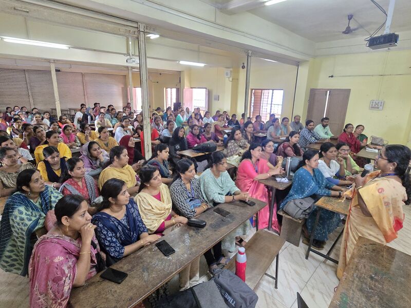 പ്രമാണം:LKmeet PKD 2025 1.jpg