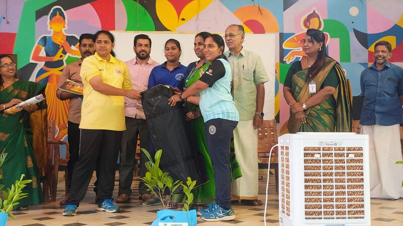 പ്രമാണം:PHOTO-2025-06-05-18-33-33 2.jpg