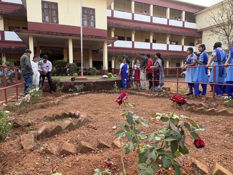 പ്രമാണം:SN3.JPG