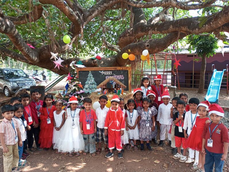 പ്രമാണം:19826 Cristmas 2.jpeg