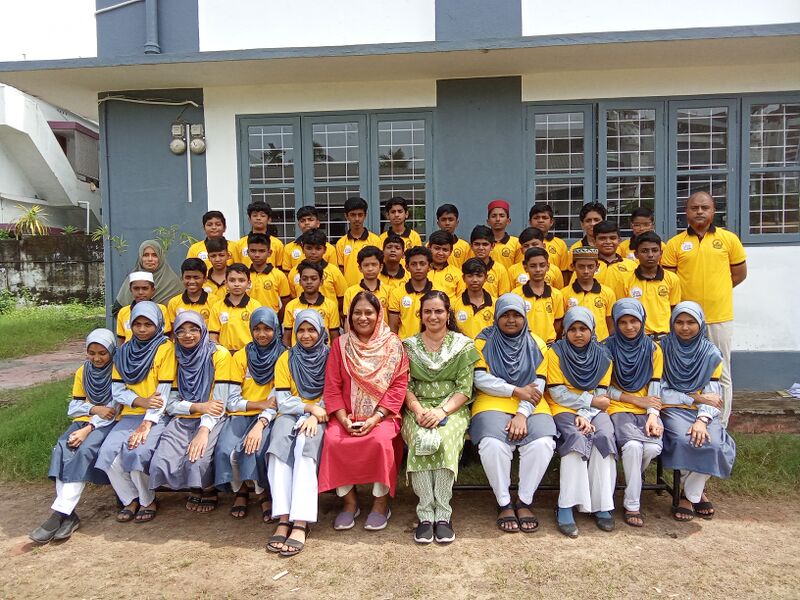 പ്രമാണം:26085 2024-27 Batch.jpg