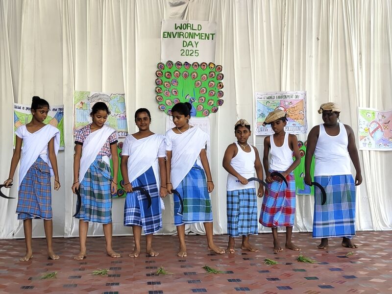 പ്രമാണം:26342 env6.jpg