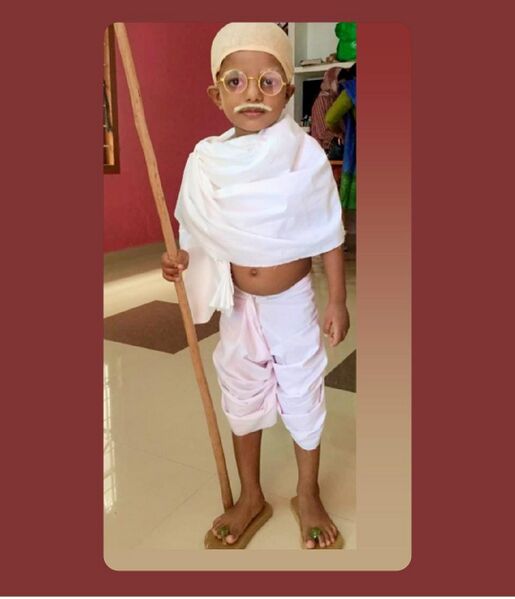 പ്രമാണം:29411 42Days2.jpg