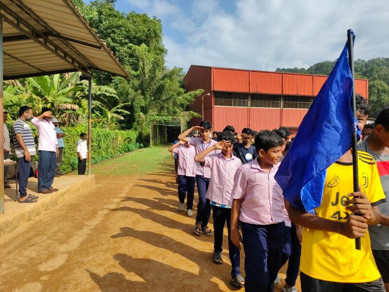 പ്രമാണം:32501 Sports March past.jpg
