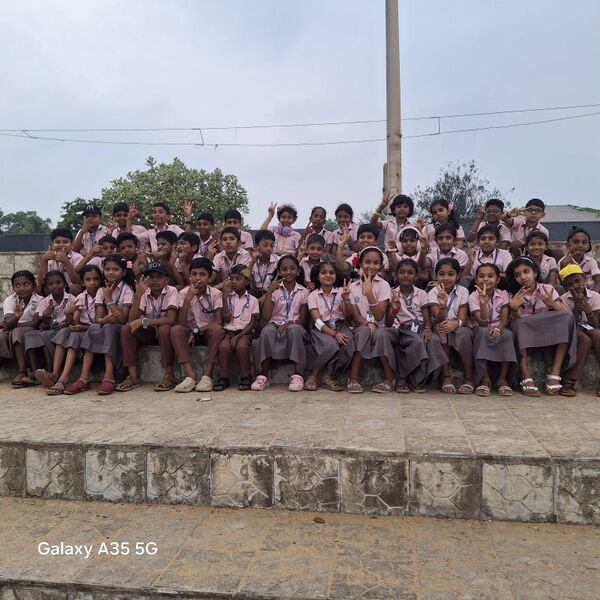 പ്രമാണം:42404 tvm43.jpg