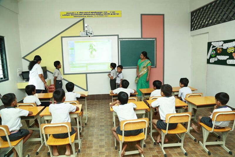 പ്രമാണം:Class room.jpg (2).jpg