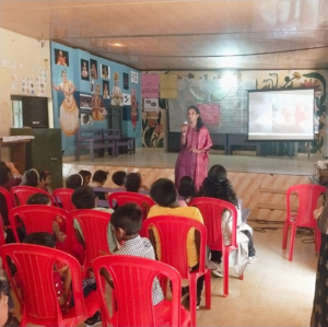 31406-hightech projector.png