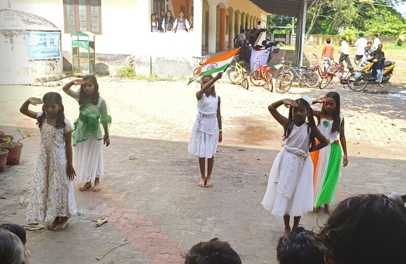 പ്രമാണം:35061-independenceday-25-3.jpg