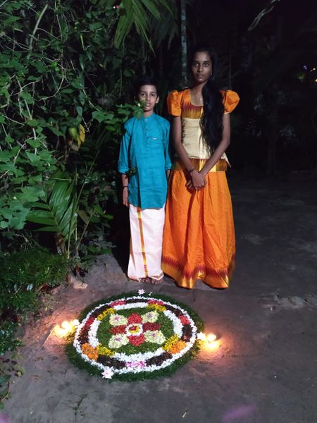 പ്രമാണം:36065 onam4.jpg