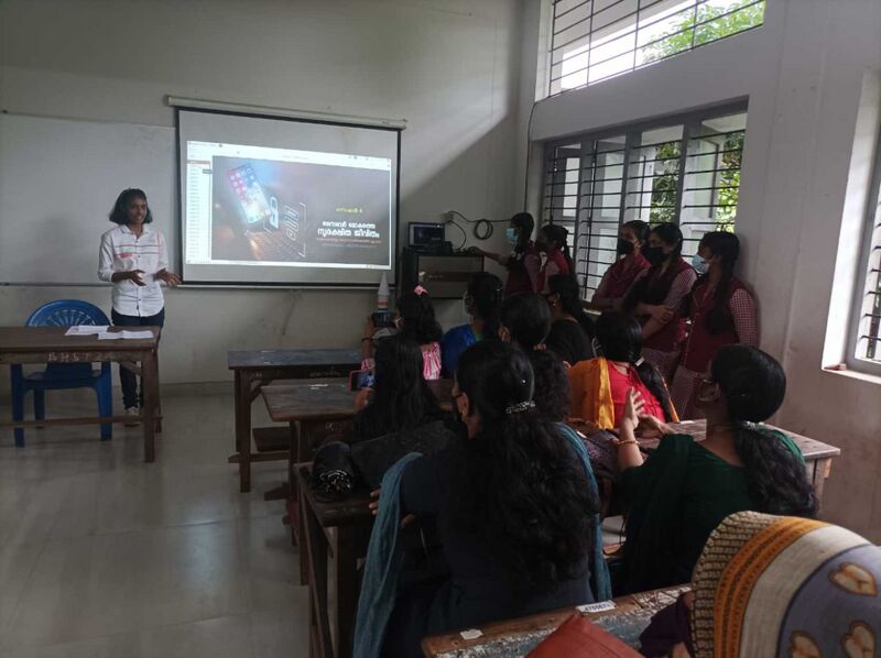 പ്രമാണം:40011-KLM-LKCS22-3 - Sreelekshmi T S.jpg