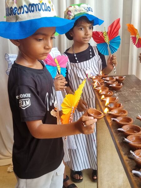 പ്രമാണം:Praveshanothsavam AUPS Kovval.jpeg.jpeg