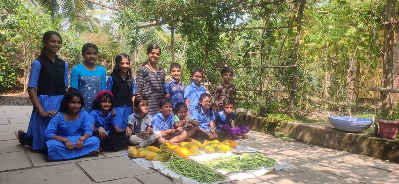 പ്രമാണം:11453krishi 2.jpeg