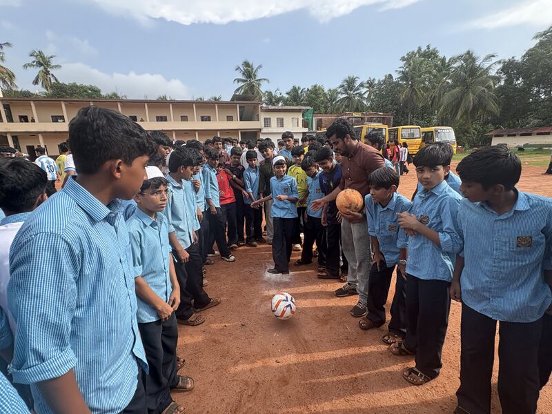 പ്രമാണം:16042-KKD-GOAL2026-ULKHADANAM 03.jpg