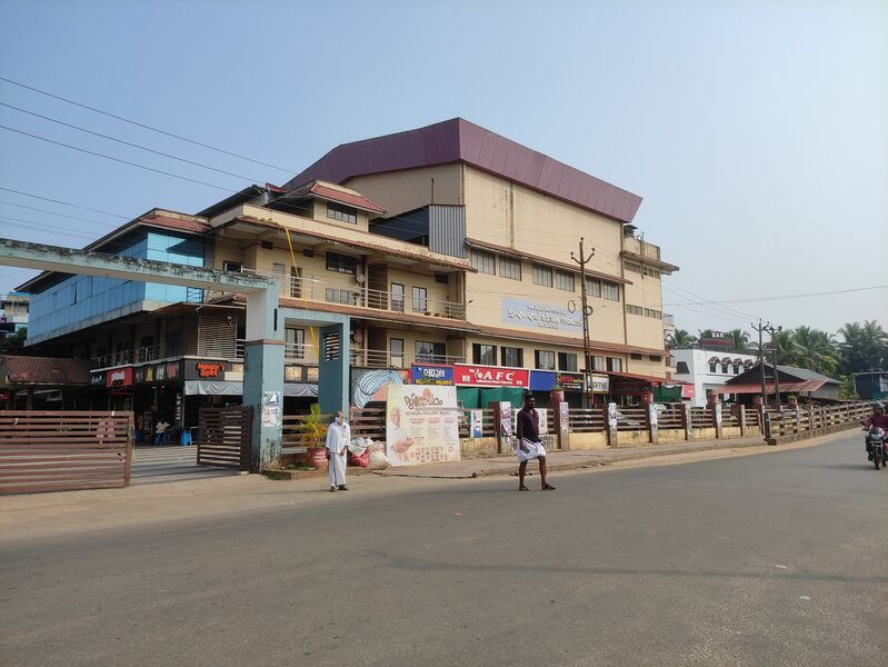 പ്രമാണം:16046 TOWNHALL.jpg