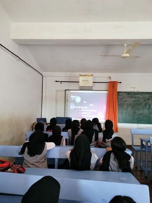 18477-hitech-digital classroom.jpg