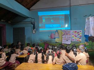 18541 hitechclass.jpg