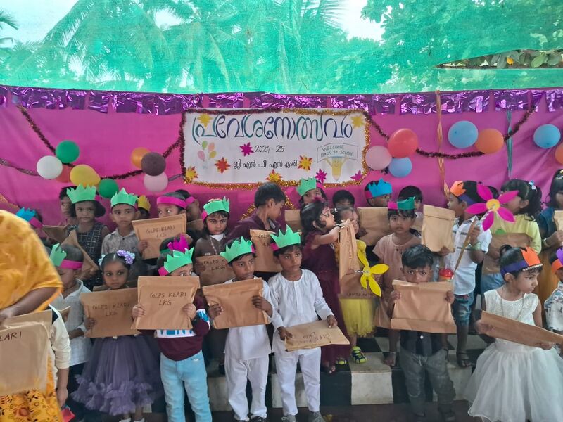 പ്രമാണം:19812 praveshanolsavam 2024.jpg