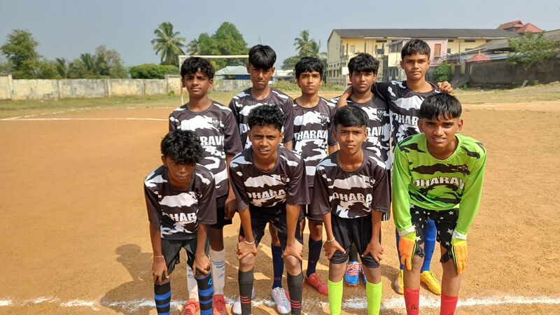 പ്രമാണം:21060 khs football 2.jpg