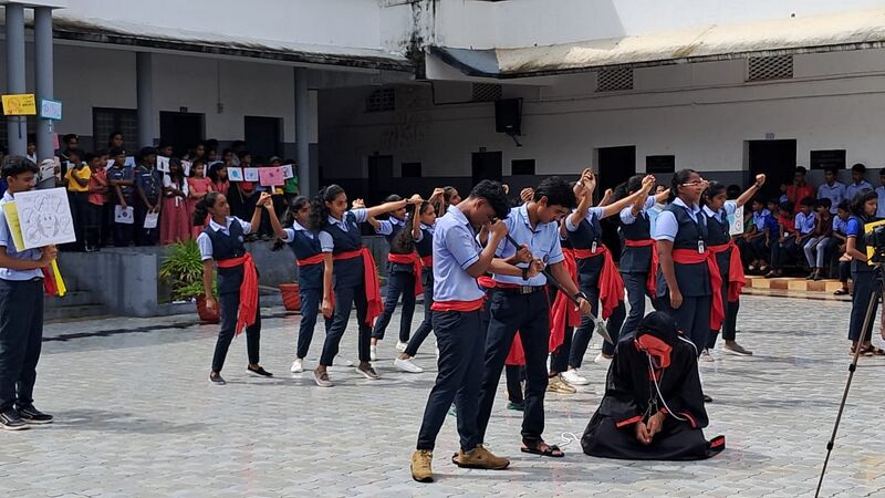 പ്രമാണം:23055 kalolsavam.jpeg