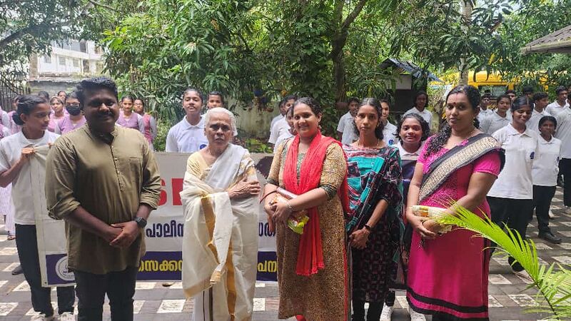 പ്രമാണം:23068 tr day 2.jpg