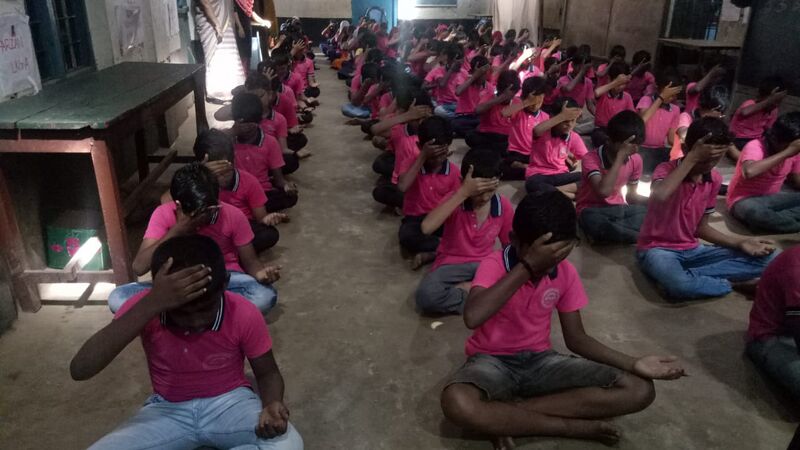 പ്രമാണം:34331 yoga.jpg