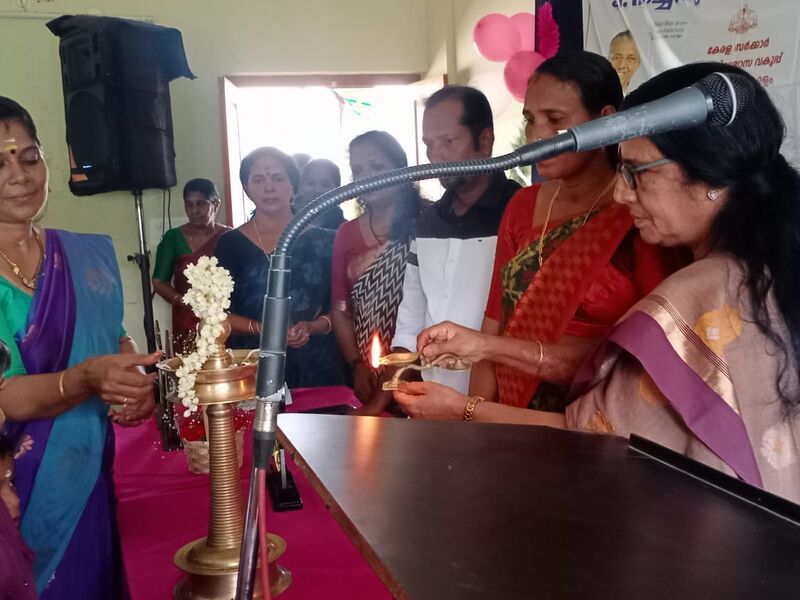 പ്രമാണം:46069 school admission cermony.jpg