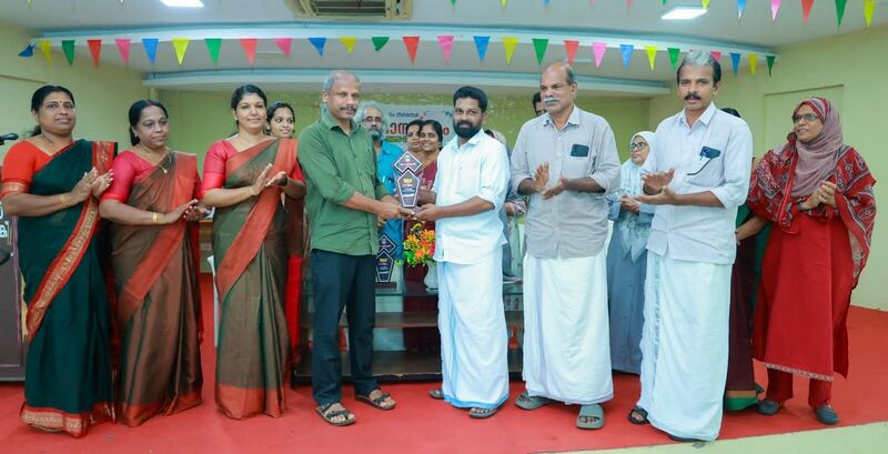 പ്രമാണം:47068 vijayam.jpg