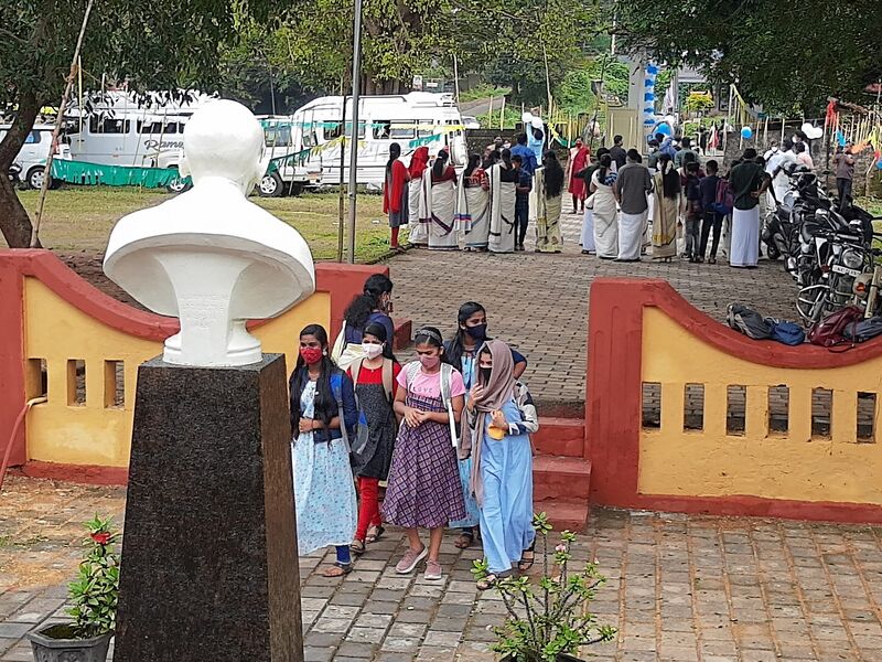 പ്രമാണം:BS21 PKD 20022 05.jpg